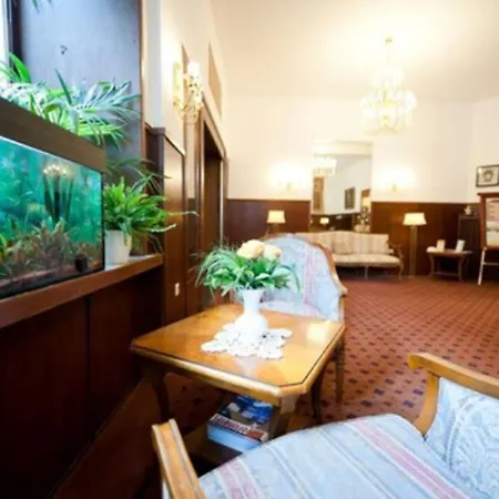 Hotel Spoettel 3*