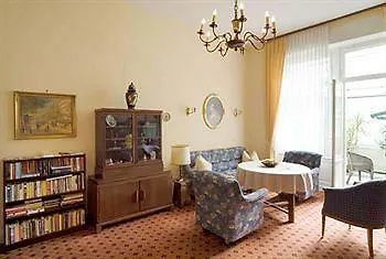 Hotel Spöttel 3*