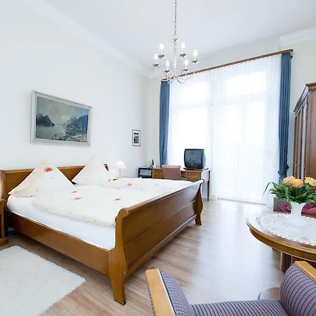 Hotel Spoettel 3*